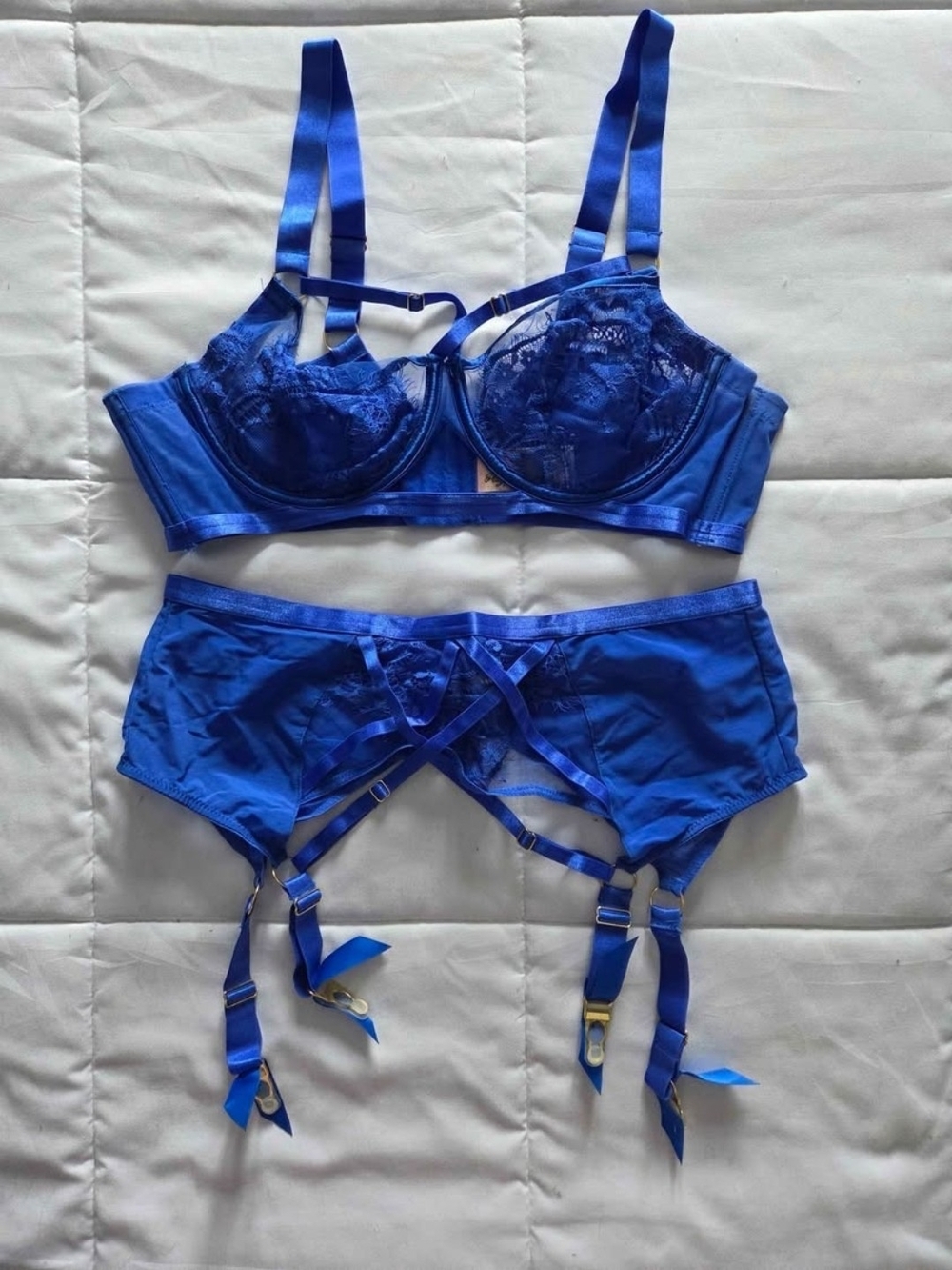 Playful Promises: Gabi Fresh - Bra & Garter Set